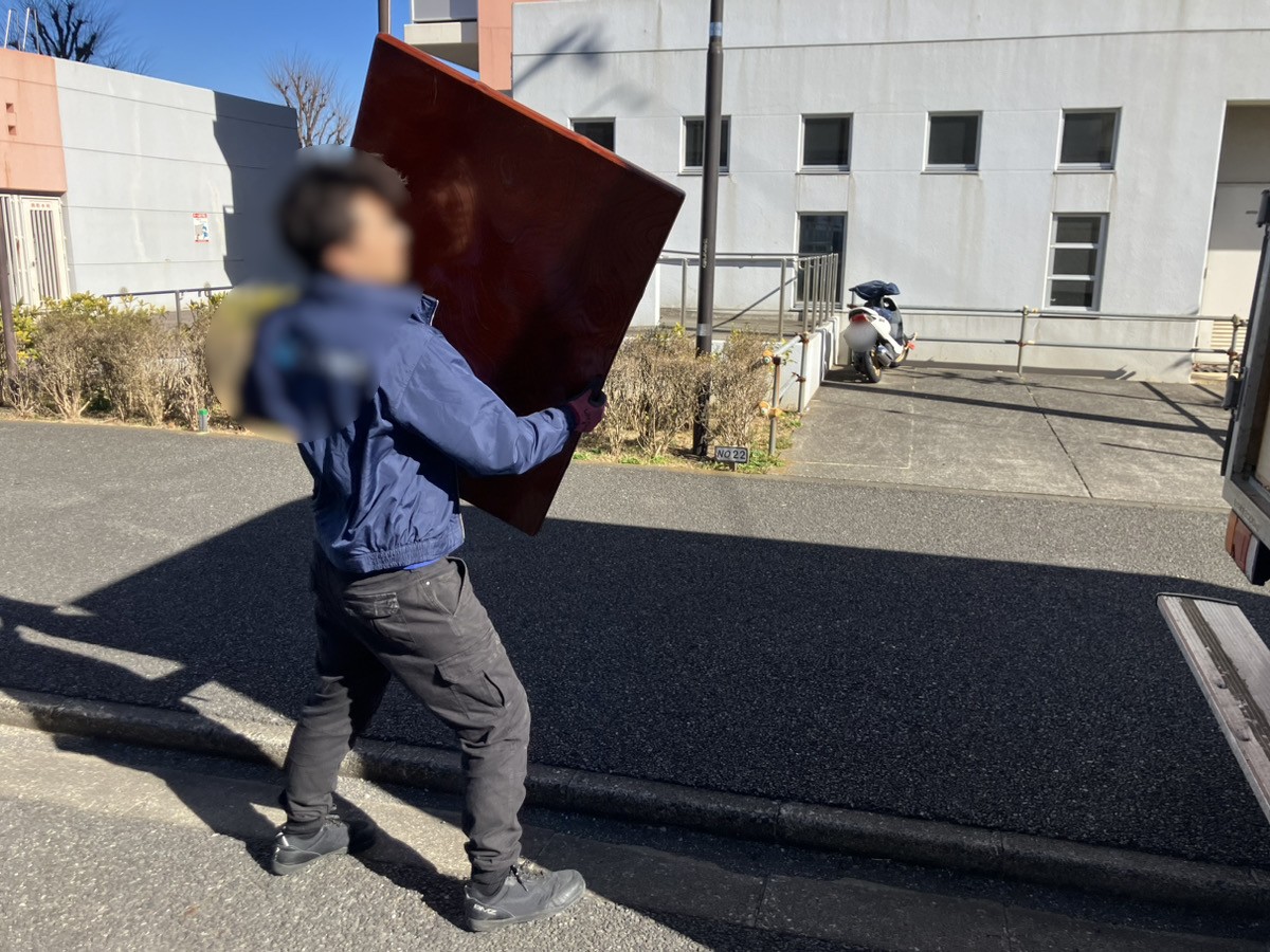 「2LDKのお家からテーブルをお引き取りしました」作業写真